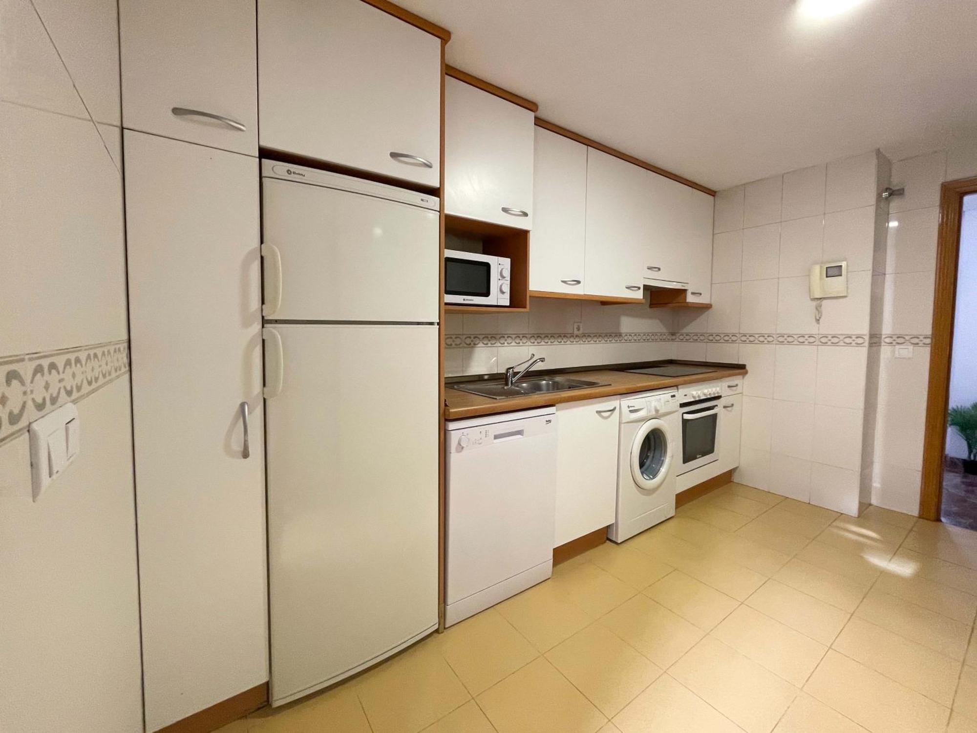 Apartamentos El Pilar Suites 3000 Zaragoza Buitenkant foto